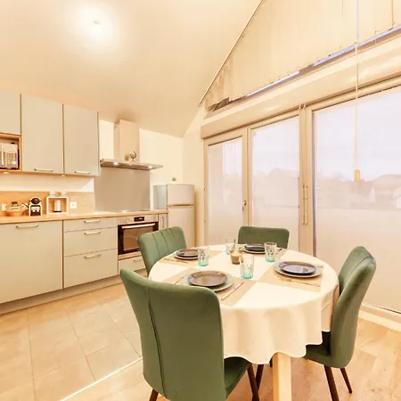 L'authentique Luminaire Paris Disneyland Appartement *